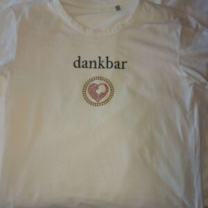 Bild von T-Shirt mit Schriftzug DANKBAR